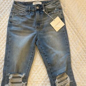 Lovervet Women's Light Blue Distressed Jeans